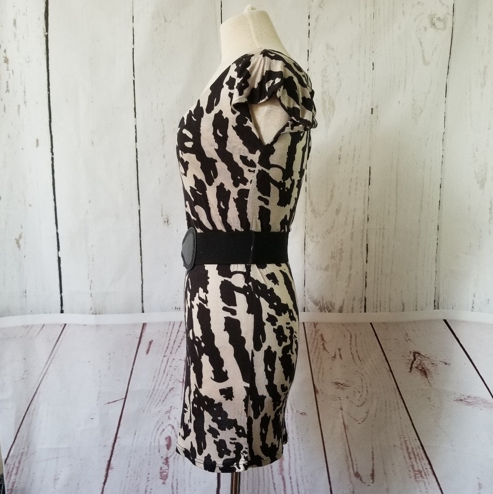 Wet Seal Belted Printed Dress - Picture 2 of 7